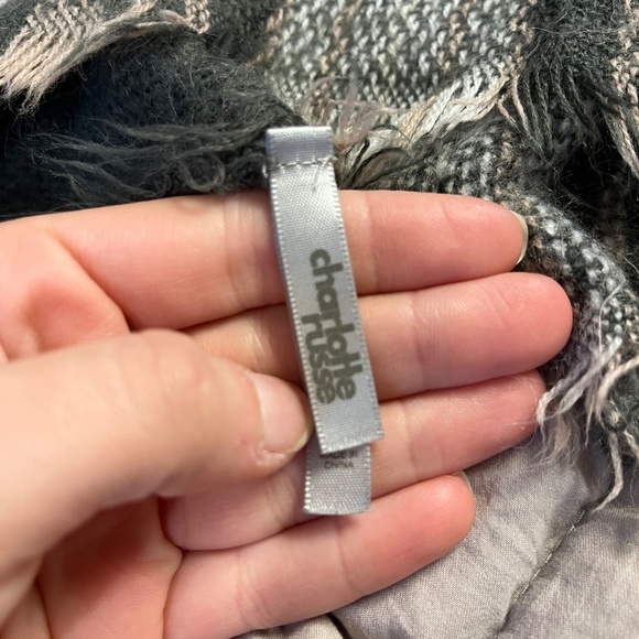 Charlotte Russe Oversized Plaid Scarf - Picture 3 of 3